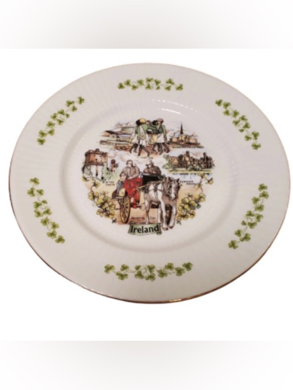 Ireland Motif Ceramic 9" Plate in White and Green